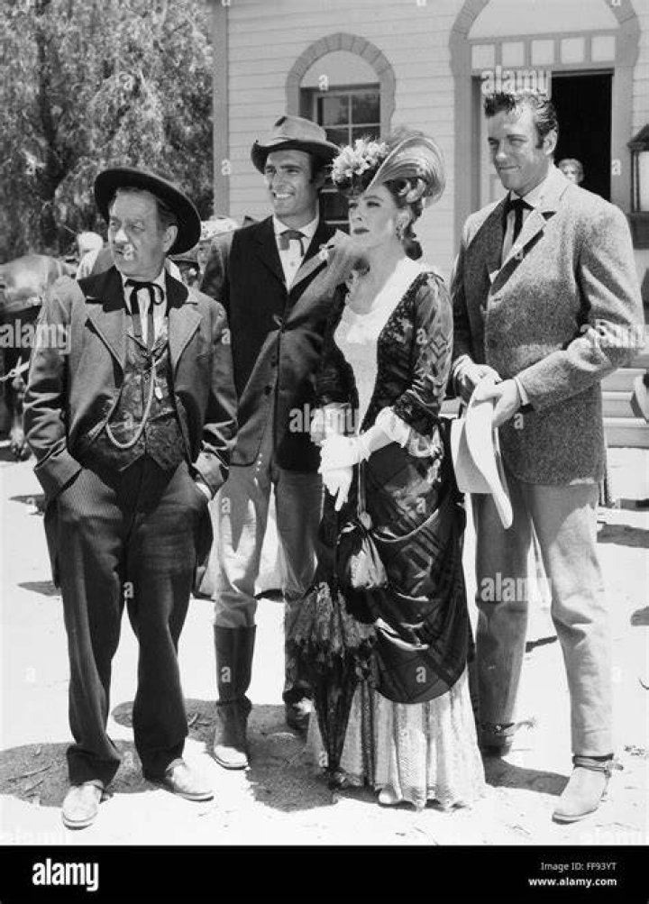 Details about *GUNSMOKE (1960) Dennis Weaver & Jean Ingram Vintage Orig