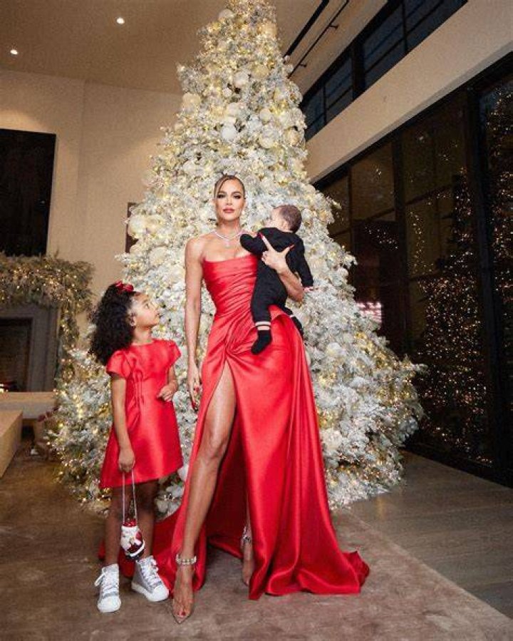 Khloe Kardashian 'will get a total of 7m in cash and assets after she