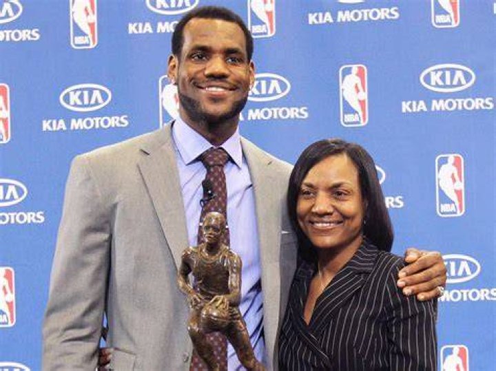 LeBron James Mother, Gloria [2024 Update] Net Worth Players Bio